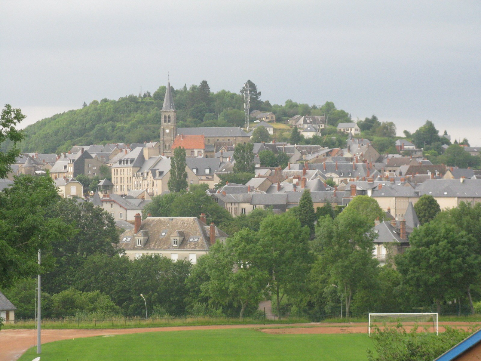 2012 07 01 morvan chateau chinon